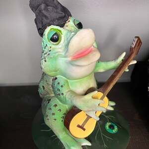 Dan Dee Singing Frog similar to big mouth